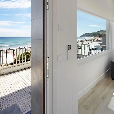 Apartamentos Egona Zarautz Sobre El Mar Exterior photo