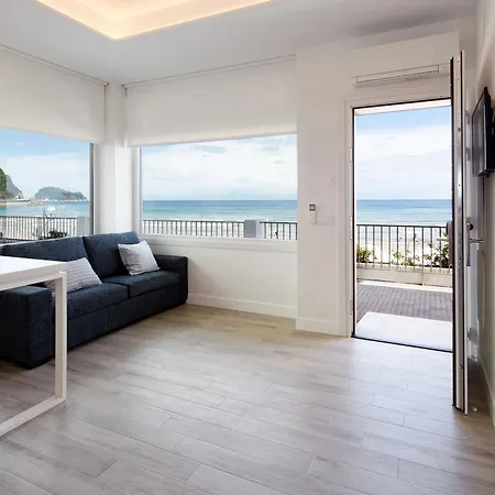 Apartamentos Egona Zarautz Sobre El Mar Exterior photo